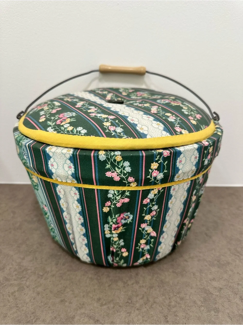 Vintage Floral Striped Fabric Padded Sewing Basket & Supplies Handle Lid 12” dia